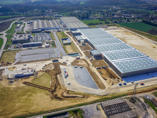 Vue aérienne du nouveau hub logistique Weldom