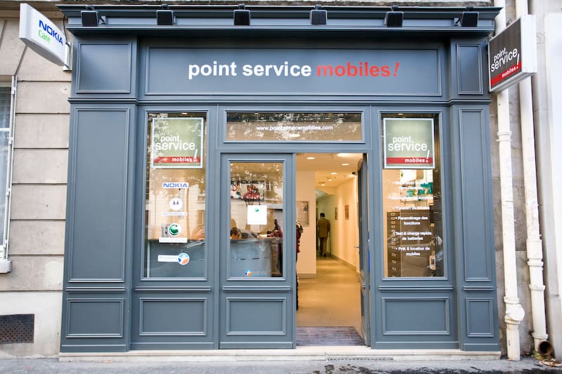 Les premiers magasins PSM passent aux couleurs de SAVE