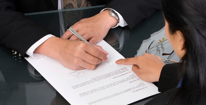 Attention à ce qui se cache parfois derrière un contrat de licence de marque sans droit d’entrée ni redevance