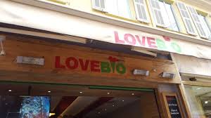 La franchise Love Bio veut vendre ses glaces partout