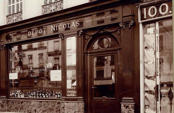 franchise-nicolas-exterieur – noir-blanc