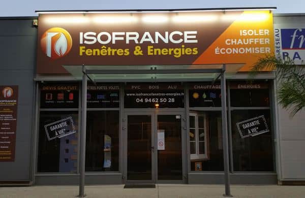 Facade de magasin Isofrance Fenetres et Energies