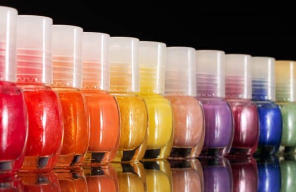 Vernis à ongles de couleurs