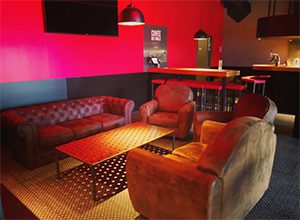 Ambiance intérieure de la franchise de restauration Au Fût et à Mesure