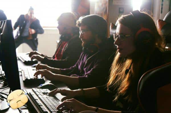 Le jeune réseau de bars eSport WarpZone mise sur la franchise