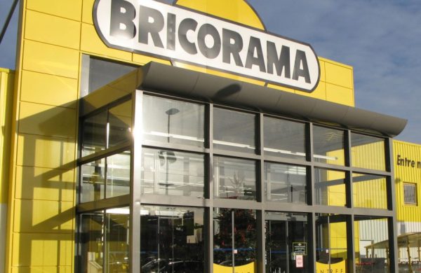 Facade de magasin Bricorama