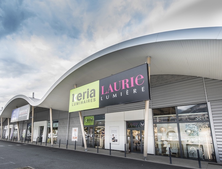 Facade du magasin Maison et Lumière de Saint-Egrève