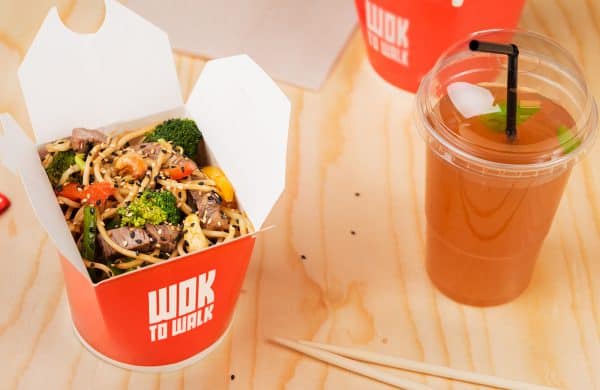 Restauration asiatique sous enseigne de franchise Wok to Walk