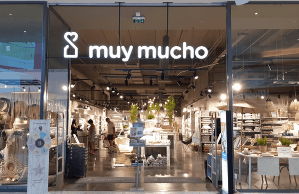 muy-mucho-devanture