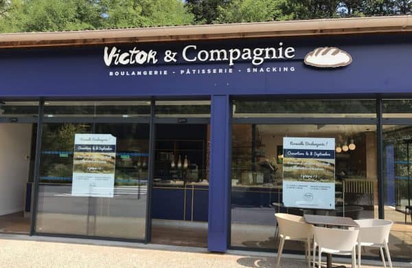 Enseigne-Lyon-Enseigne-lumineuse-Boulangerie-Victor-Compagnie-Ecully-SES-Grigny