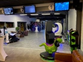 Le concept de loisirs Virtuel Center a ouvert une unité en Bretagne