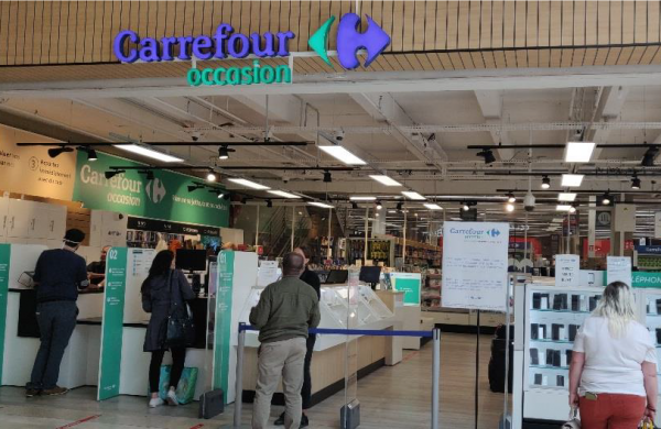Shop-in-Shop Carrefour Occasion aux Ulis (91) en partenariat avec la franchise Cash Converters