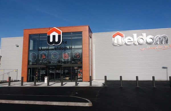 Magasin de bricolage à l