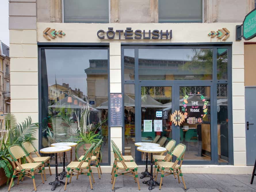 La maison-mère des enseignes Côté Sushi et Maison Poké accompagnée par Montefiore Investment