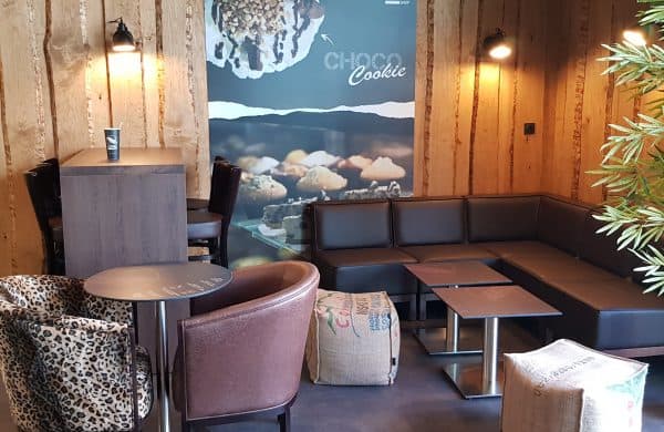 FRENCH COFFE SHOP Servon3