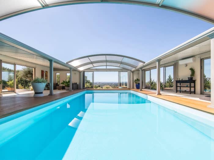 Abri de piscine de la marque Concept Alu