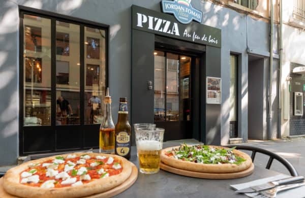 Restaurant de pizza en franchise à l