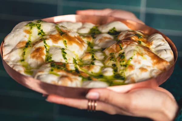 Restauration : le groupe Pitaya lance en franchise le concept Anjha, spécialiste de la street-food indienne