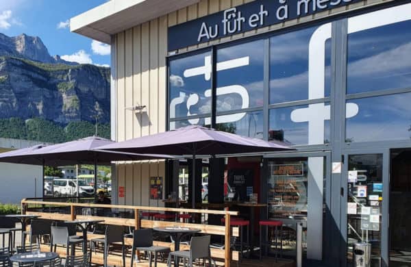 Terrasse de bar à bière en franchise à l
