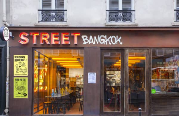 Restaurant sous enseigne Steet Bangkok au concept Fry Temple