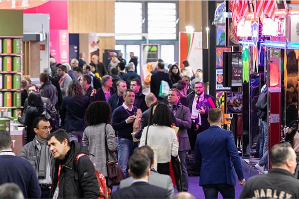 Visiteurs du salon Franchise Expo Paris, Porte de Versailles