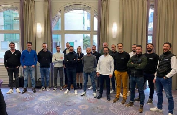 b76bfb99-fb04-4583-a56d-5e81e8ed5c91