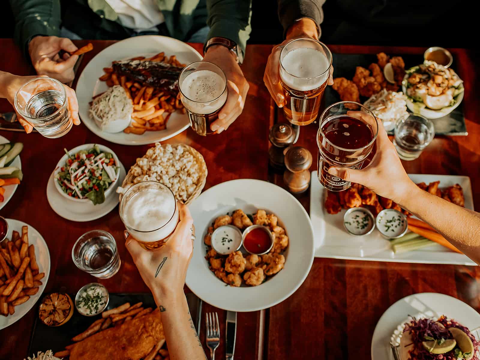 Venue du Québec, l’enseigne de brasserie sportive La Cage s’apprête à débarquer dans l’Hexagone