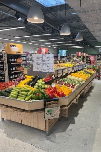 Intérieur de magasin bio à l