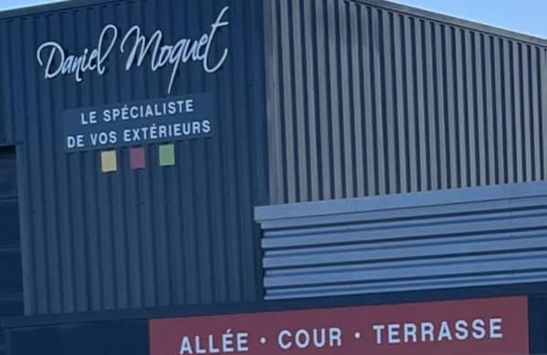 Enseigne Daniel Moquet signe vos Allées
