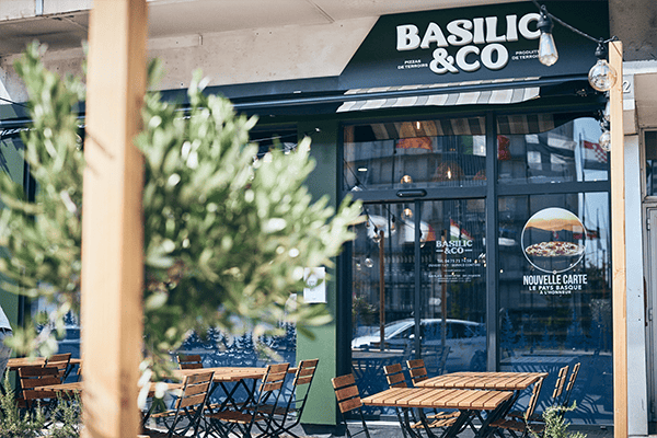 Terrasse de restaurant Basilic & Co à Romans