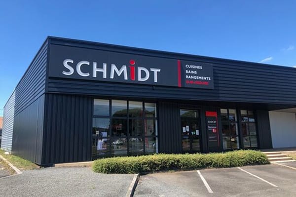 Magasin de cuisines sous enseigne Schmidt à Marsac-sur-l