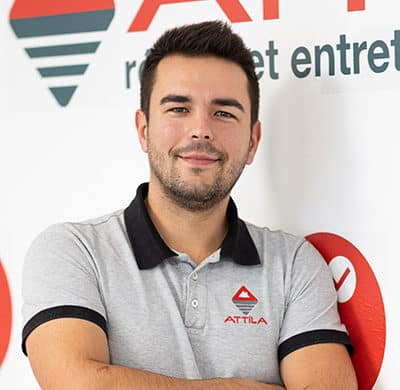 Franchisé sous enseigne Attila depuis 2021, Valentin Gibier a ouvert son agence à Laval, en Mayenne.