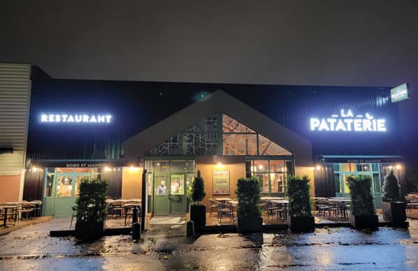 Extérieur de restaurant à l