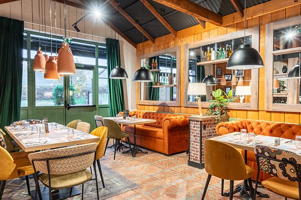 Intérieur de restaurant à l