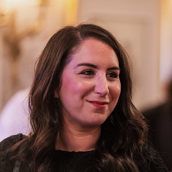 Jenna Sebki, Responsable développement franchise, Carré d’Artistes