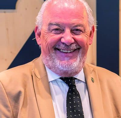 EXE-PETIT-Charles Marinakis – copie