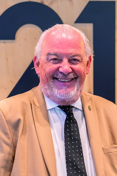 EXE-PETIT-Charles Marinakis – copie