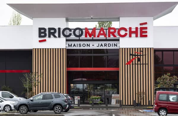 Magasin e bricolage à l