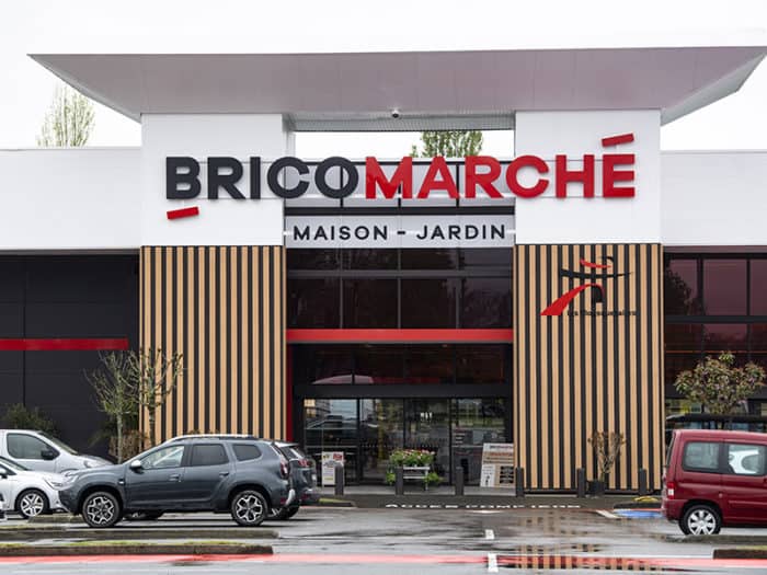 Magasin e bricolage à l
