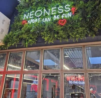 Entrée de la salle de sport Neoness à Boulogne (92)