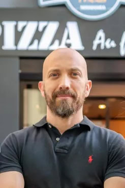 Jordan Tomas, Fondateur, Jordan Tomas Pizza Mamamia
