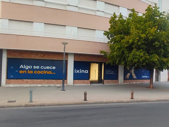 Magasin de cuisines à l