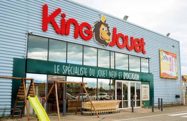 Magasin de jouets neufs et d