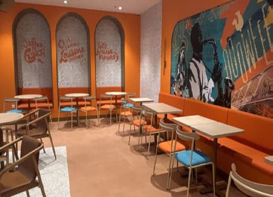 Intérieur de restaurant de poulet frit à l