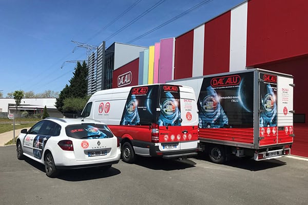 Véhicules aux couleurs de l