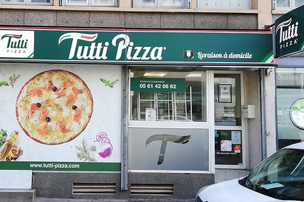 Devanture de restaurant à l