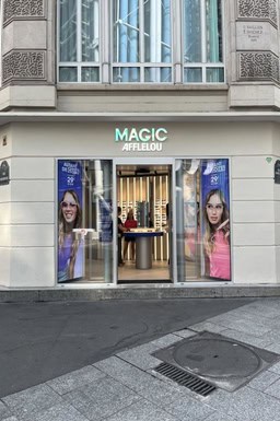 Devanture de magasin à l