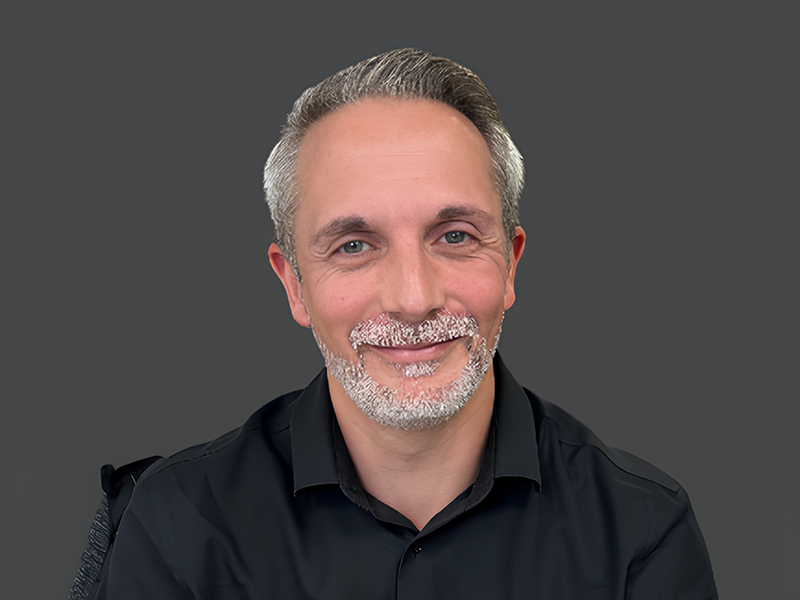 Rodolphe Surdez, Directeur Général France et Benelux de l’enseigne Save