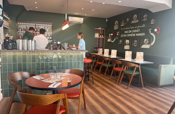 Salle du restaurant à l