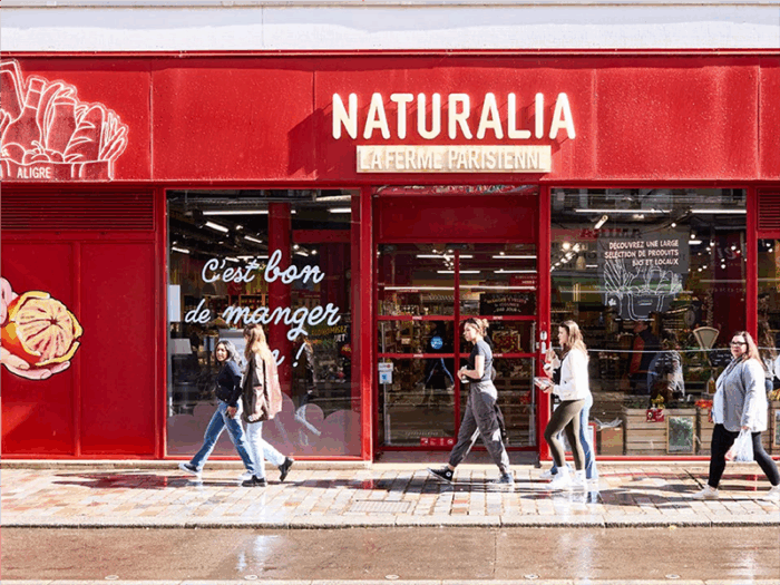 Magasin bio au concept La Ferme Naturalia à Paris-Aligre